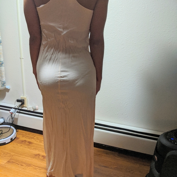 Dress - Picture 2 of 3